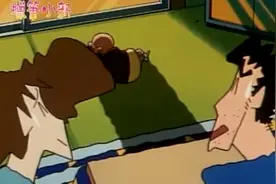 蜡笔小新：美伢大志一直拍摄小葵，小新心碎了，躺在地上不想理人视频封面