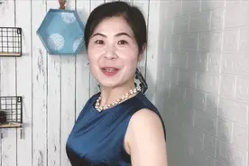 无袖衣服对胳膊要求太高，教你这样做，几下子就变得防晒又遮肉视频封面