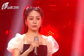 郭津彤演唱《烛光里的妈妈》，听哭了多少儿女对父母的思念之情视频封面