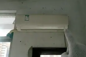空调内机装歪了很难看，师傅却说有利于内机排水，这不一定是对的视频封面