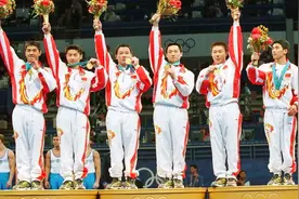【经典回顾】2000悉尼奥运会——男子体操团体赛  中国队夺得金牌视频封面