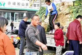 亳州杨老三，一首《卖大葱》顺口溜，这口才可以上春晚表演了！视频封面