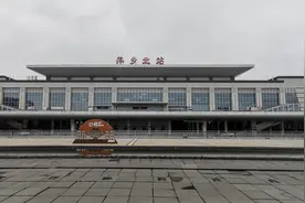 实拍江西省萍乡市高铁站，萍乡北站坐车的人多吗？