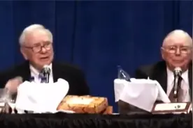 印度追问巴菲特：为什么不来印度投资？视频封面