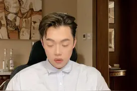 当金融男被抓包

#金融男  #油腻男  #抽象  #内容过于真实  #188大帅哥 视频封面