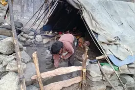 尼泊尔山村最佳雨天雨季山村生活视频封面