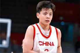 百步穿杨！杨舒予三分6中6大爆发 射爆澳大利亚 助中国女篮赢球视频封面