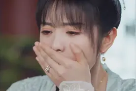 花轿喜事：田曦薇怀孕没察觉，当众闹出大笑话，敖瑞鹏一脸宠溺！视频封面