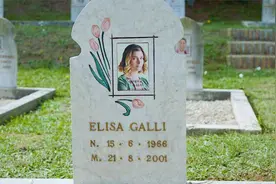 神不能无处不在，所以创造了妈妈视频封面