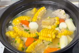 炖山药排骨汤，切记不要直接下锅，教你一招，汤鲜肉嫩好喝又补钙