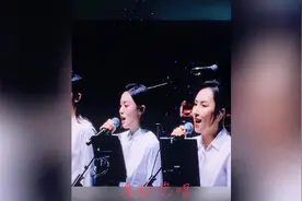 刀郎深圳演唱会千万颗红心向着北京燃爆全场 也引燃对领袖的怀念视频封面