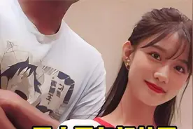 黑人暴打中国女友，网友直呼打的好，媚黑的女孩活该被打