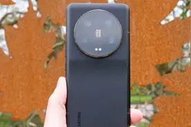 摄影王者统领之作！小米13Ultra评测：闪耀外观+顶级配置视频封面