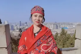 周末个人画展在济南华山华阳宫开展视频封面