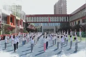 品意境 强身体 悟情怀 炼身心——泺口实验幼儿园《少儿八段锦》视频封面