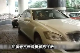 香港千亿富豪化身时薪25块的清洁工，每天50块生活费住着笼屋视频封面