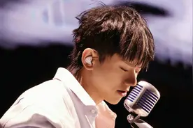 张杰首谈与谢娜恋爱内幕！选择官宣是临时决定，曾担心事业