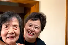【四】八十年代的上海空姐，退休后照顾母亲，分享美食视频封面