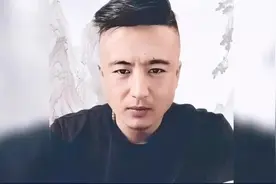 闺蜜恋上我亲爸，四年隐情一份工资养两人视频封面