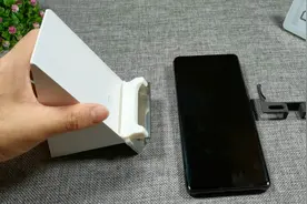 入手无线充电增高垫，雷军都直呼专业，解决小米手机无线充电问题视频封面