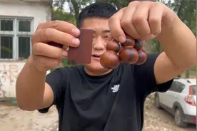 500年以上雷击枣木制作小葫芦，个个带雷焦雷纹，成色简直绝了