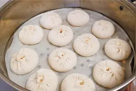 牛肉包子好吃有诀窍，调馅步骤详细讲解，皮暄馅香又多汁，太香了
