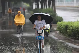 海南等地仍有较强风雨，西部有强降雪