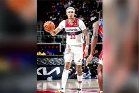 2025年NBA交易截止日，这十位球员的离队已进入倒计时！视频封面