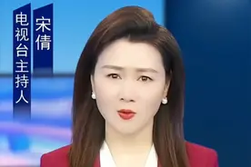 结婚九天，老公每天洗澡五次，老婆好奇，突然踹开门，惊呆了！视频封面