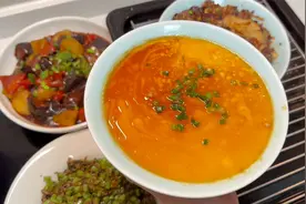 我家的一日三餐，给孩子水蒸蛋蒸腊味，还有少油版地三鲜简单好吃视频封面