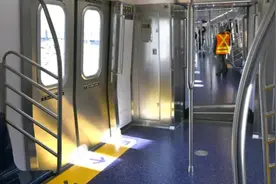 6月10日，7号线北京西站上行末班车延长运营60分钟视频封面