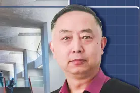 在美国的全面围剿下，中国留学生遭不公对待，荷兰高校承认妥协视频封面