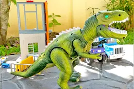 儿童恐龙工程车玩具：霸王龙的毁灭计划！挖掘机全力阻拦！视频封面