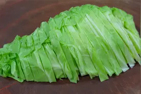 这才是包菜简单又好吃的做法，清脆爽口，一周吃8次都不腻