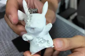 DANIEL ARSHAM 宝可梦联名#二次元 #手办模型 #潮玩 #猛男必备视频封面