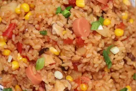 教你懒人版电饭锅焖饭，简单几步，蔬菜米饭一锅出，吃着还特别香