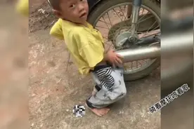 盘点笑得肚子疼萌娃爆笑名场面，一个个的古灵精怪，搞笑又可爱！视频封面