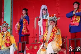 平凉市秦腔团泾河艺术剧院在荔堡镇演唱《香山寺还愿》视频封面