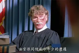 人生是一场孤独的旅程，却也能在不经意间邂逅温暖的灵魂灯塔视频封面