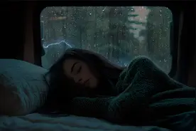 在窗外有雨滴的露营车里哄你入睡——助眠雨声。视频封面