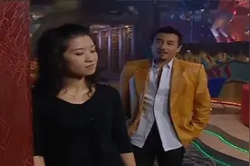 保姆：富婆养了个帅小伙，故意喊保姆给他送饭，自己竟在暗中观察视频封面