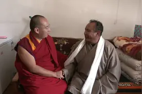 班禅额尔德尼•确吉杰布在那曲开展考察调研和佛事活动视频封面