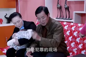 儿媳生下女孩，娘家人怀疑被婆家嫌弃，上门一瞧果不其然视频封面