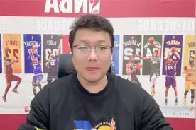 勇士130 120开拓者库里距离4000三分就差两球小佩顿生