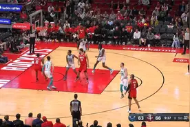 NBA十佳球：大风车盛宴！汤普森佛光普照绝杀国王视频封面