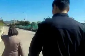 三岁男童被车撞伤，头部多处骨折伤势严重，肇事车辆踪迹成迷！