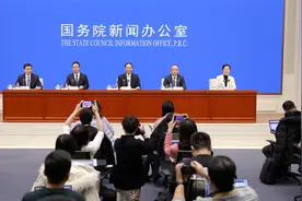 国家税务总局：2023年全年组织各项税费收入31.7万亿元视频封面