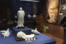 告别走马观花！穹游导览机自动感应讲解，15小时续航畅游景区