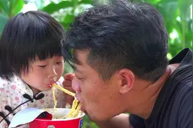 方便面也能自制？胖妹花450元露一手，海鲜面馋到老公口水流