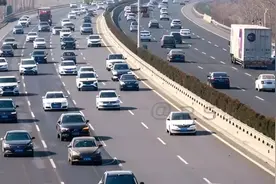 北京明天分配58400个家庭新能源小客车指标视频封面